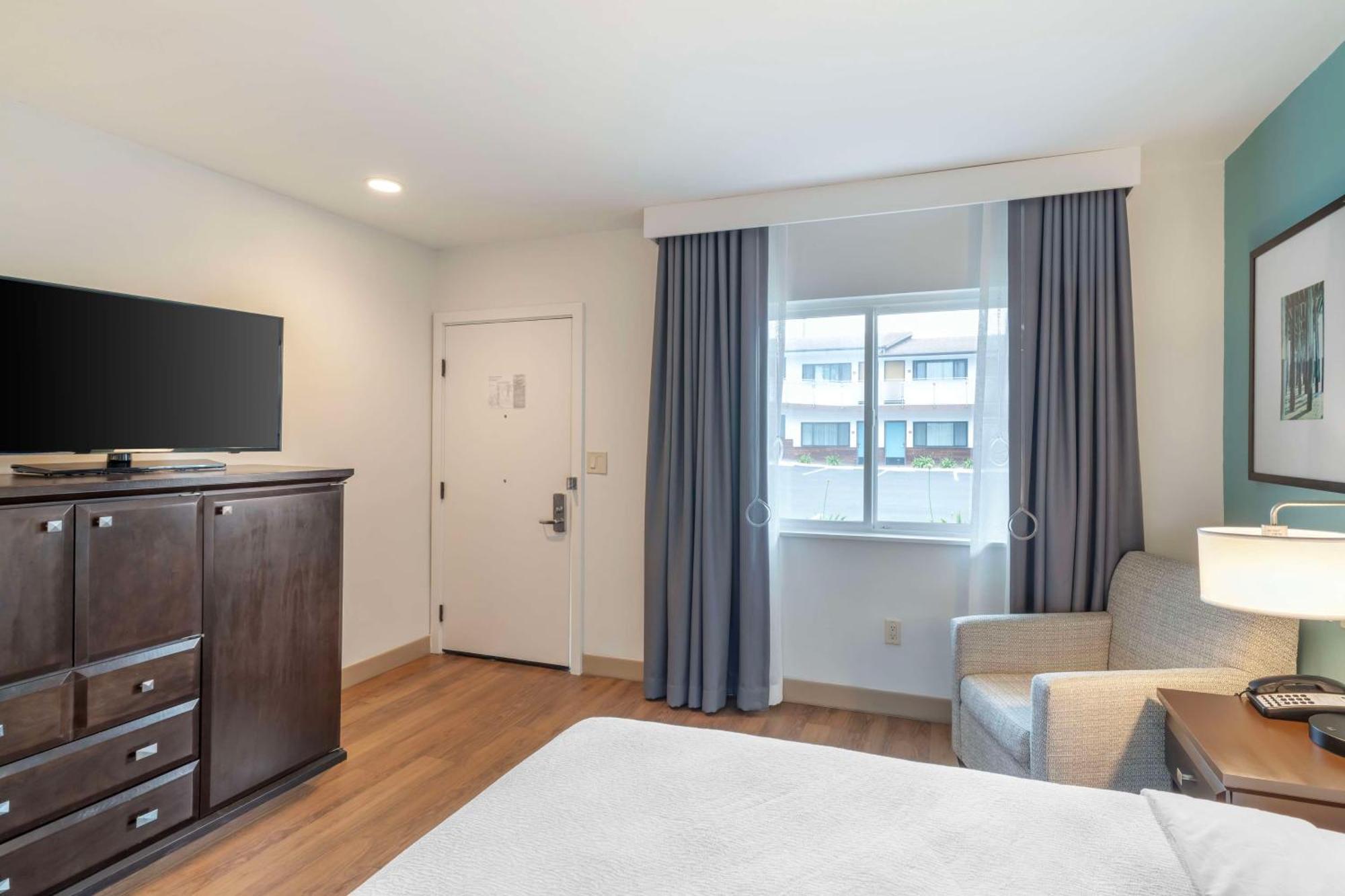 Best Western At Ventura Pier Екстериор снимка